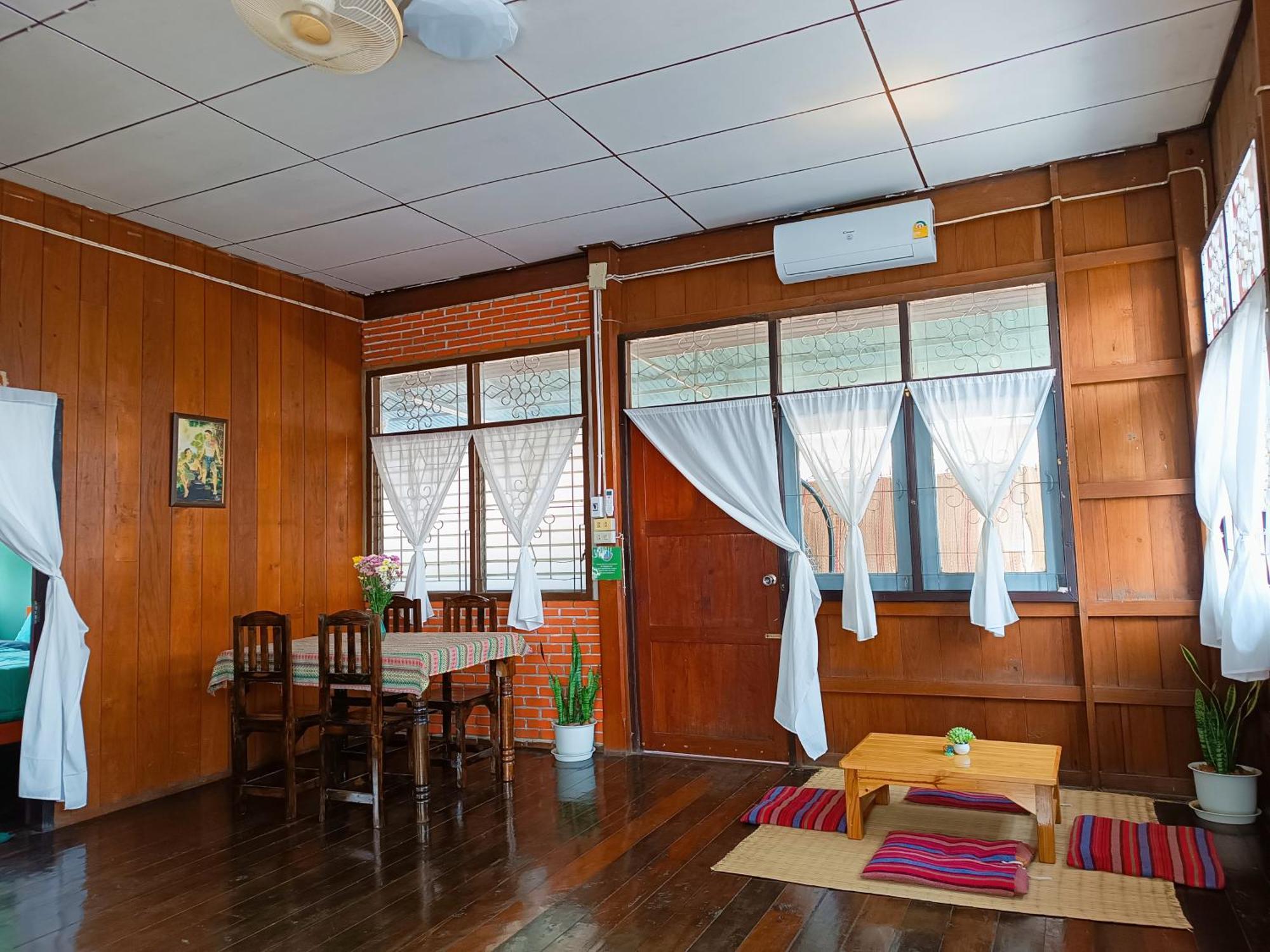 Pai Baan Homestay ปายบ้าน โฮมสเตย์ ถนนคนเดินปาย Exterior foto