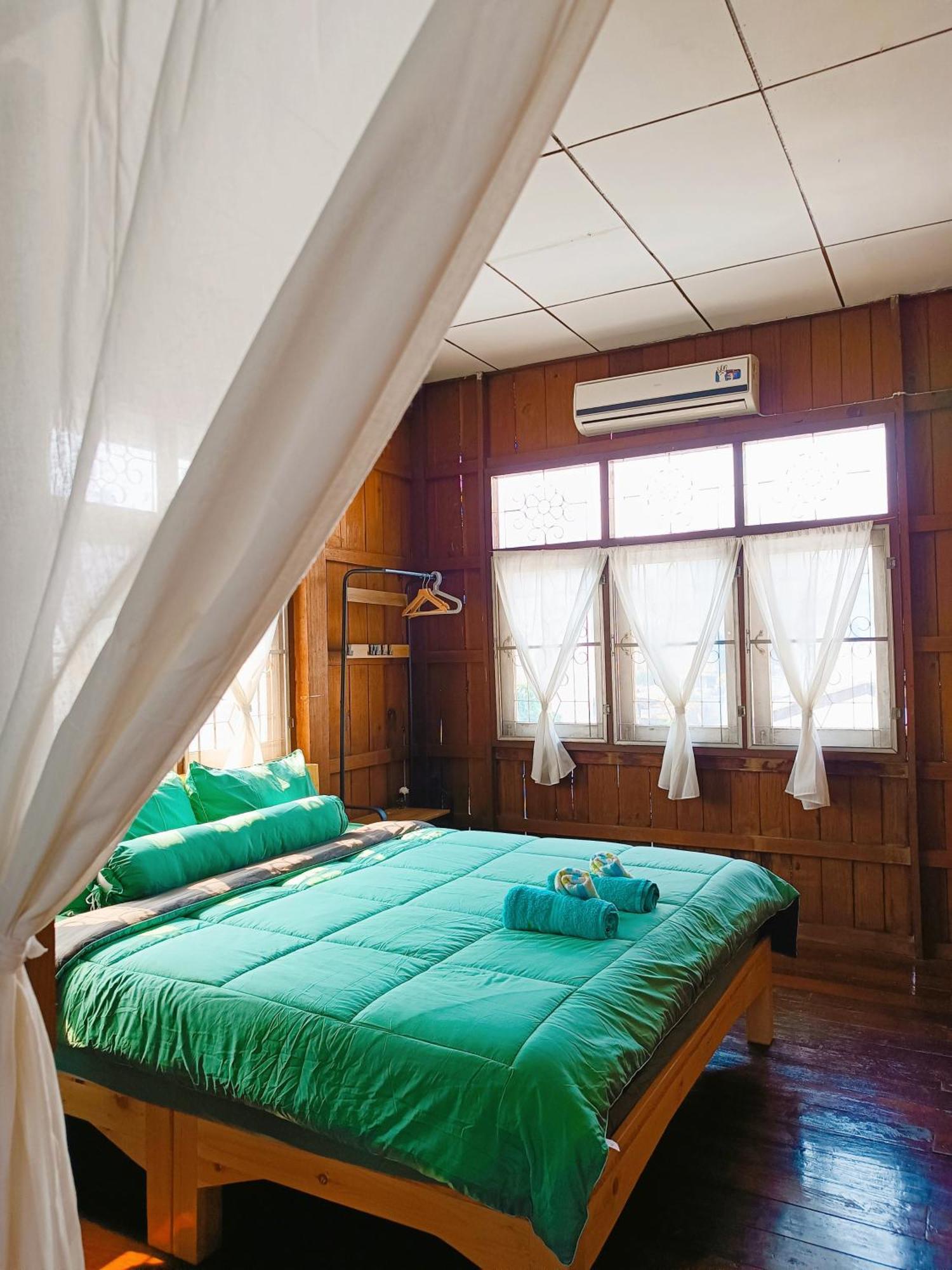 Pai Baan Homestay ปายบ้าน โฮมสเตย์ ถนนคนเดินปาย Exterior foto