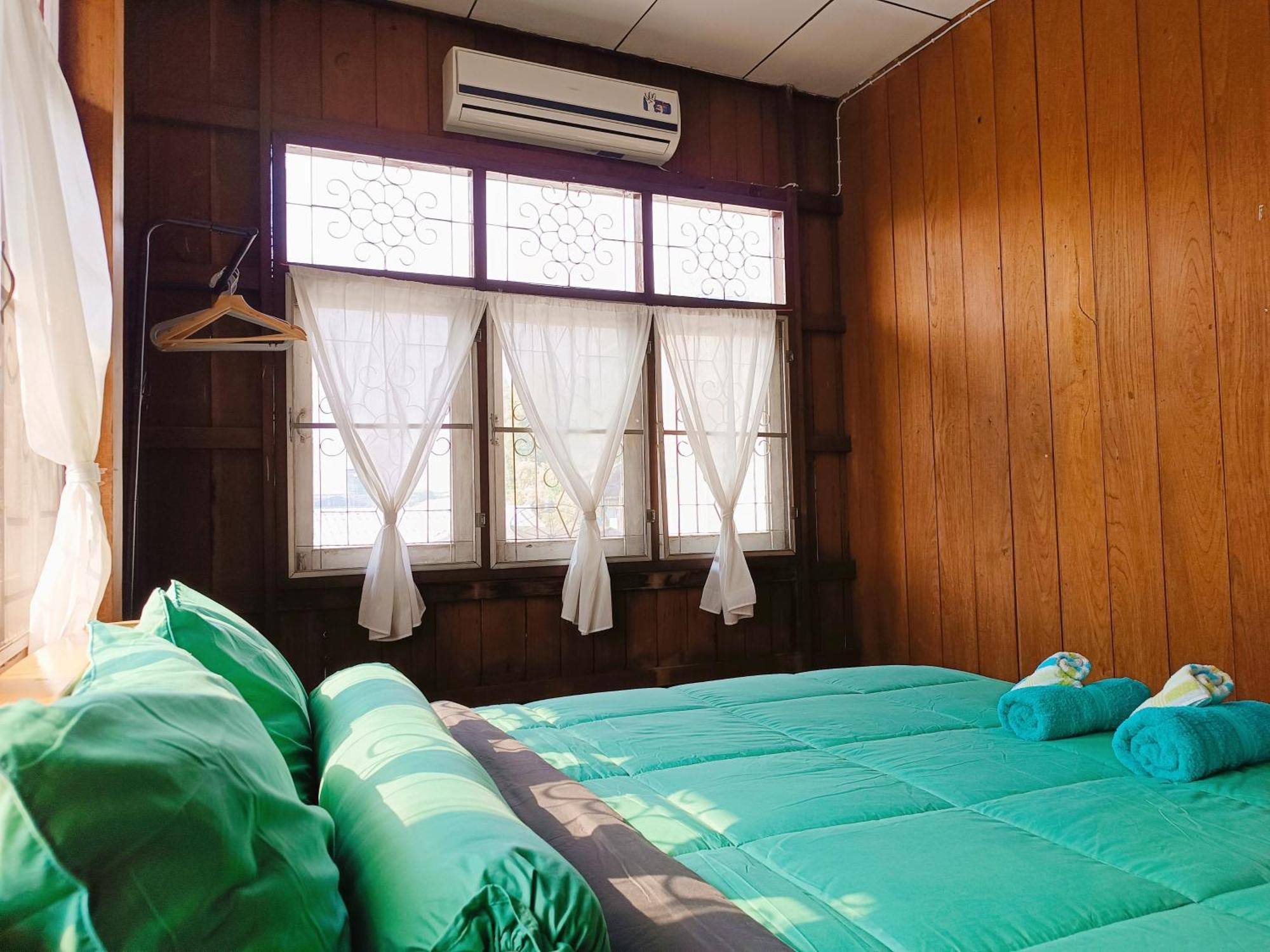 Pai Baan Homestay ปายบ้าน โฮมสเตย์ ถนนคนเดินปาย Exterior foto